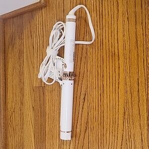 T3 curling iron 1”